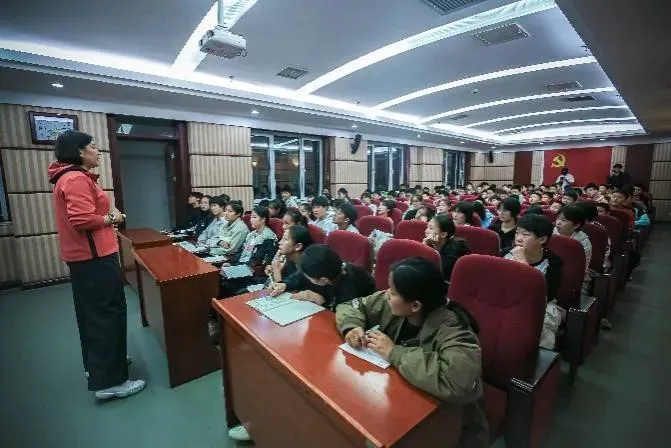 如何安排篮球主力的赛季前训练_2